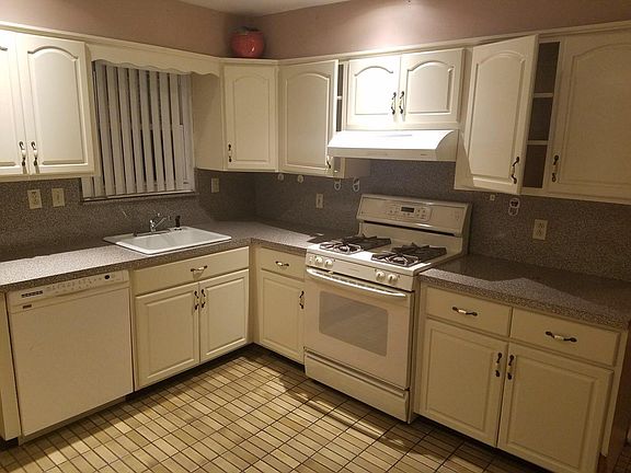 3rd image of 58 Veltri Ln #1