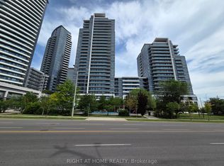 7165 Yonge St #1606, Markham, ON L3T 0C9