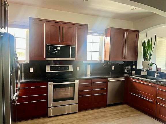 3rd image of 215 Phoenetia Ave APT 2
