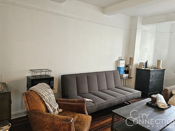 4th image of 320 E 42nd St APT 2506