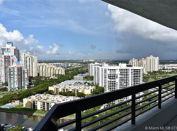2nd image of 3500 Mystic Pointe Dr APT 3003