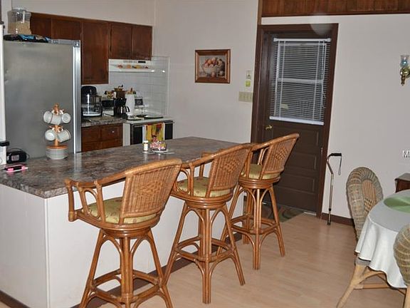 4th image of 7224 Prato Ave