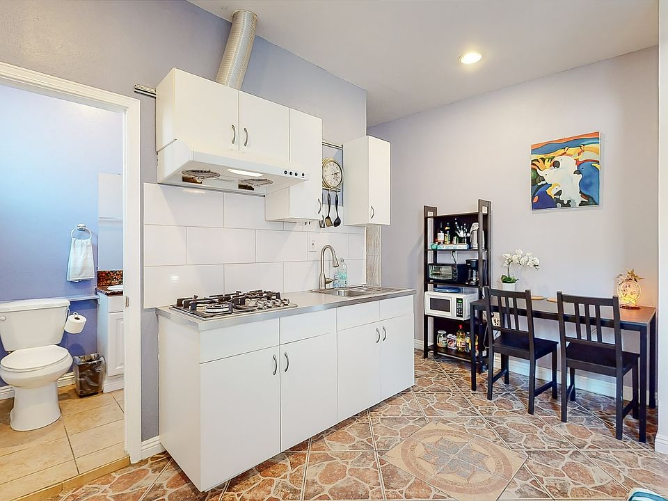 The back Studio unit kitchen