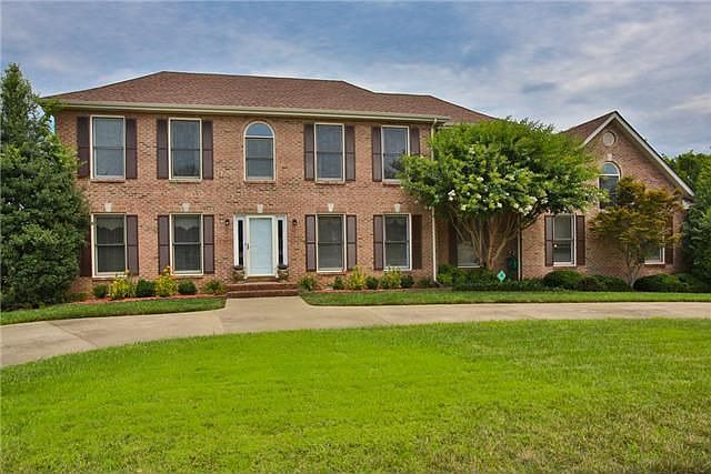 1st image of 2581 Hedgerow Ln