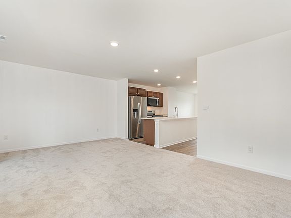 3rd image of 2131 Sassafras Way #C