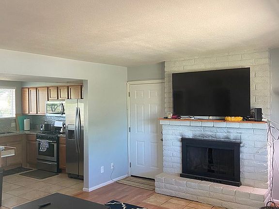 5th image of 4543 S Santa Lucia Ave