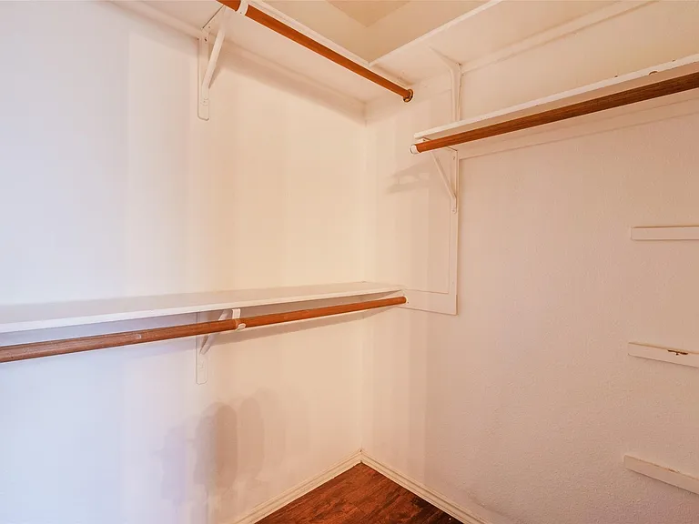 7700 Portland Trl — Photo 15