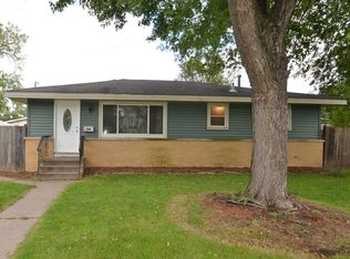 5923 2nd St NE, Fridley, MN 55432