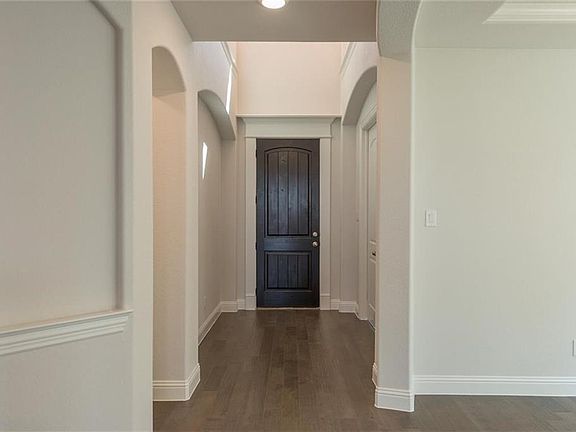 4th image of 118 Autumn Sage Dr