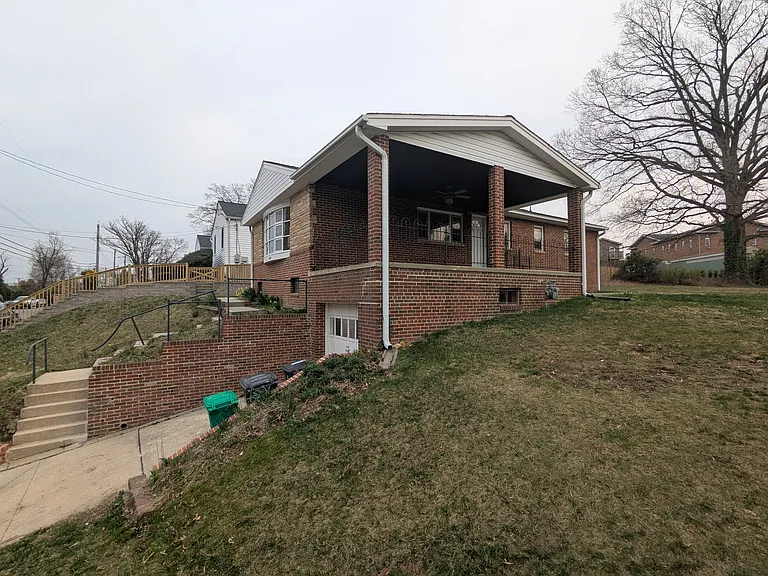 6903 Buchanan St — Photo 22