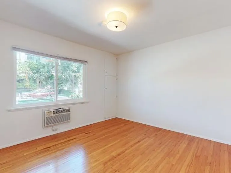 11284 Montana Ave #1 — Photo 8