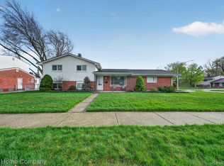 33847 Tawas Trl, Westland, MI 48185