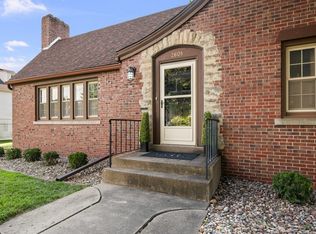 2601 12th St, Moline, IL 61265