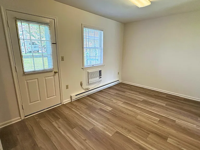 108 Bradford Dr — Photo 12