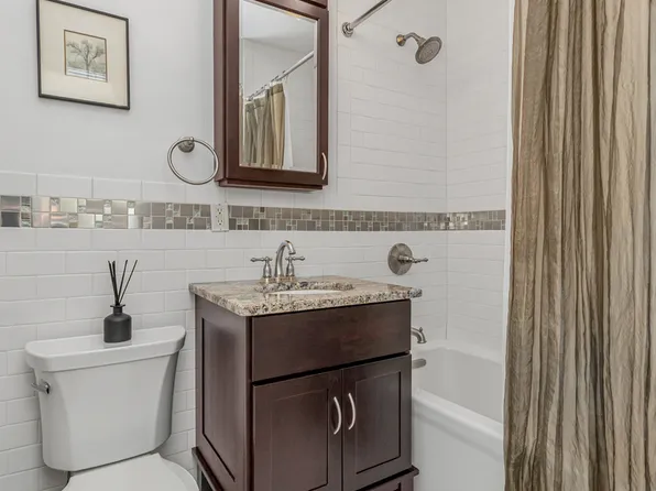 305 East 24th Street image 16 of 27