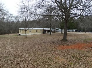 111 Cedar Ln, Townville, SC 29689