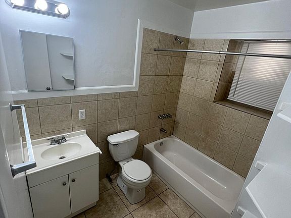 3rd image of 3615 SW 52nd Ave #A208