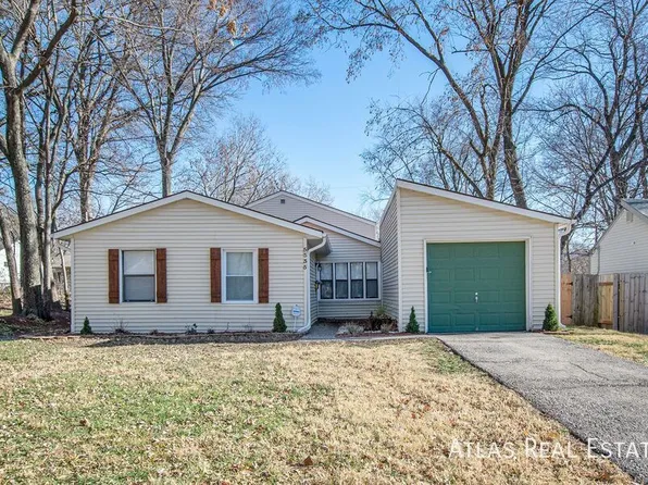 5335 Reeds Rd, Mission, KS 66202