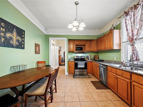 5th image of 3500-35 Baudin St