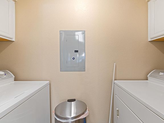 2nd image of 4847 Brandeis St #1102