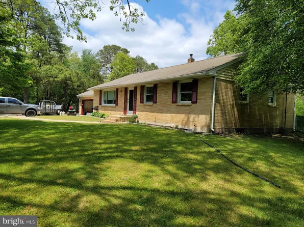 683 Lakehurst Rd, Browns Mills, NJ 08015