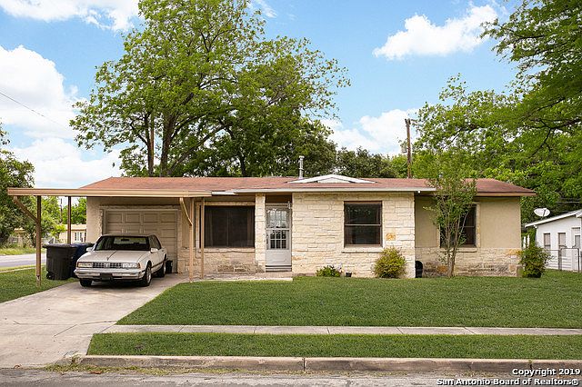 1st image of 355 Storeywood Dr