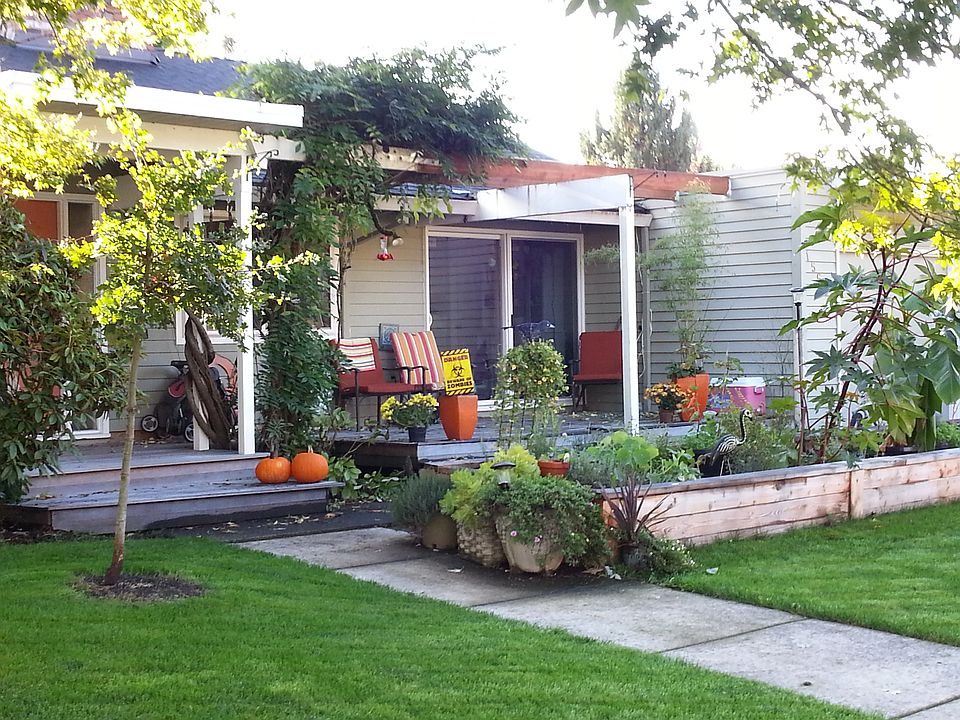 2nd image of 15630 NW Barkton St