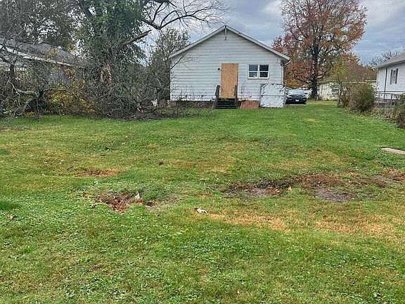 4th image of 1407 Burgess Ave