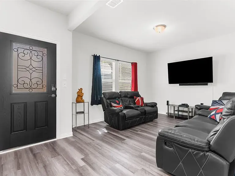 608 Fawn Valley Dr — Photo 12