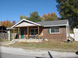 721 E Bryan St, Herrin, IL 62948