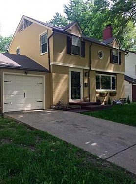 3rd image of 3306 E Meyer Blvd