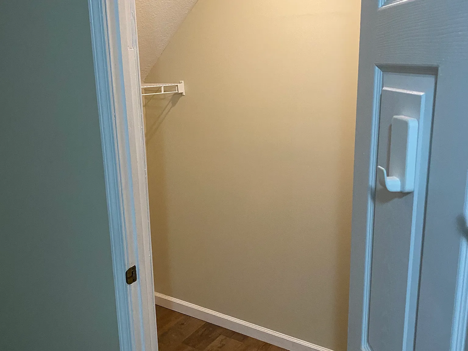 3 bed, 1600 sqft, $1,800 — Photo 4