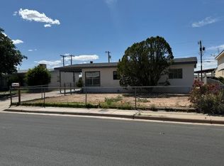 805 Ridgecrest Dr, Alamogordo, NM 88310