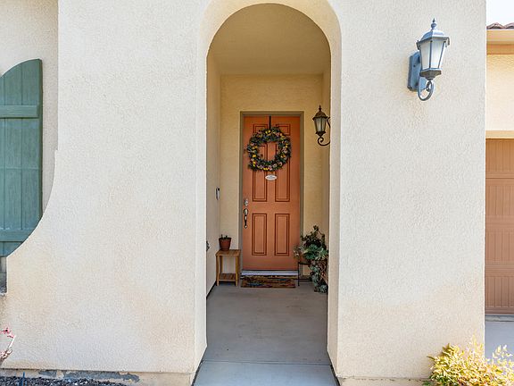 3rd image of 1334 N Vickie Court