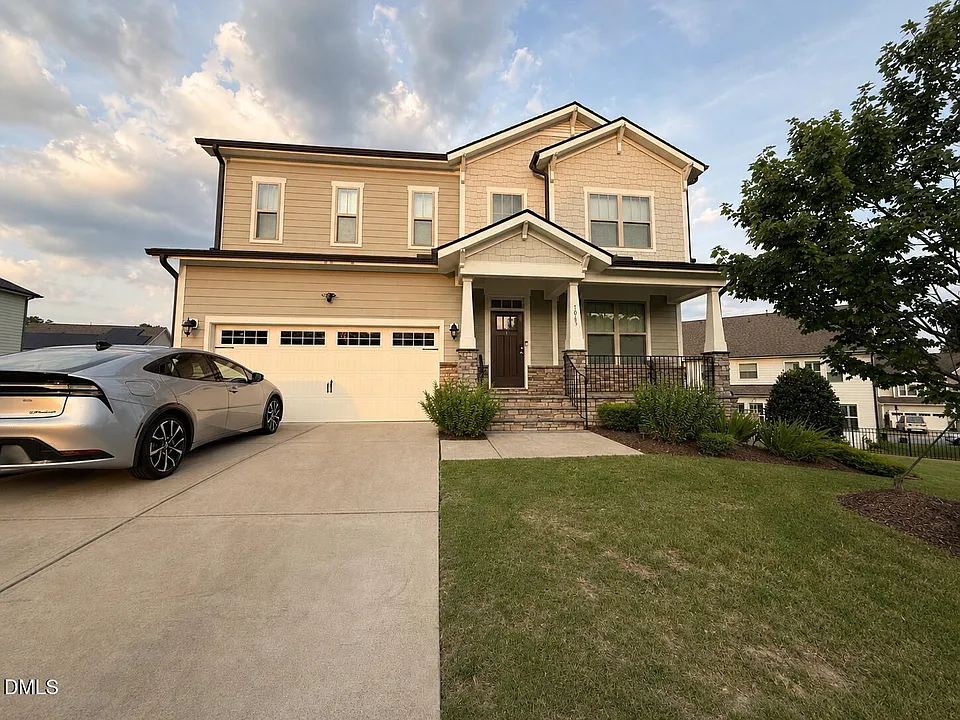 1065 Diamond Dove Ln