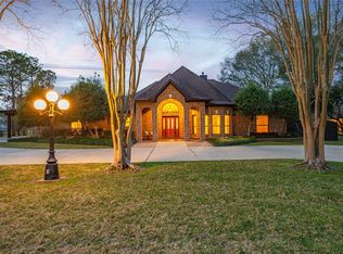 506 W Viejo Dr, Friendswood, TX 77546