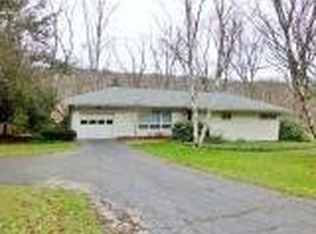 1350 National Forge Rd, Irvine, PA 16329