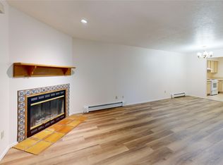 1300 Iris St APT 103, Los Alamos, NM 87544