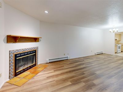 1300 Iris St APT 103, Los Alamos, NM, 87544