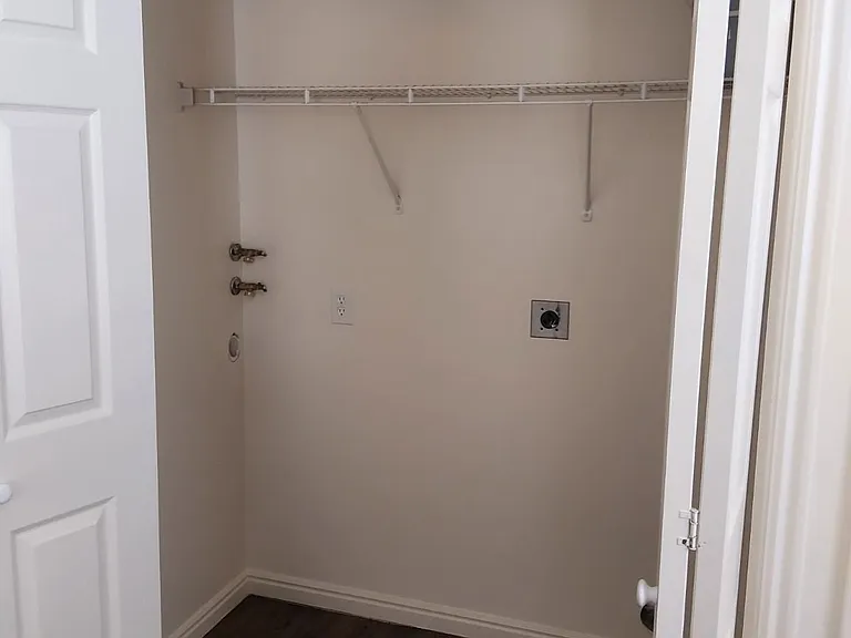 1018 N 200 W #4 — Photo 13