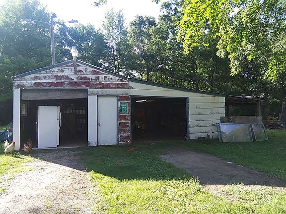 4th image of W8520 Highway 12