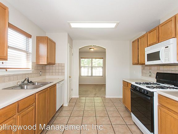 5th image of 3710 Julianas Way