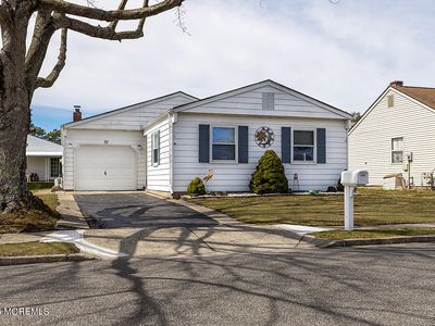 37 Santo Domingo Drive, Toms River, NJ, 08757