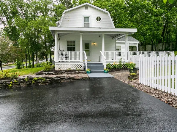 6328 E Hill Rd, Munnsville, NY 13409