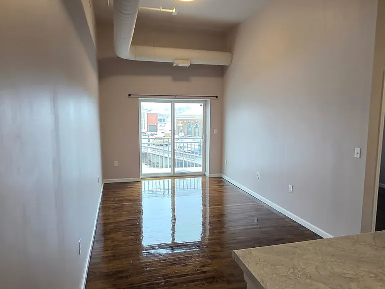 Esser Lofts — Photo 10
