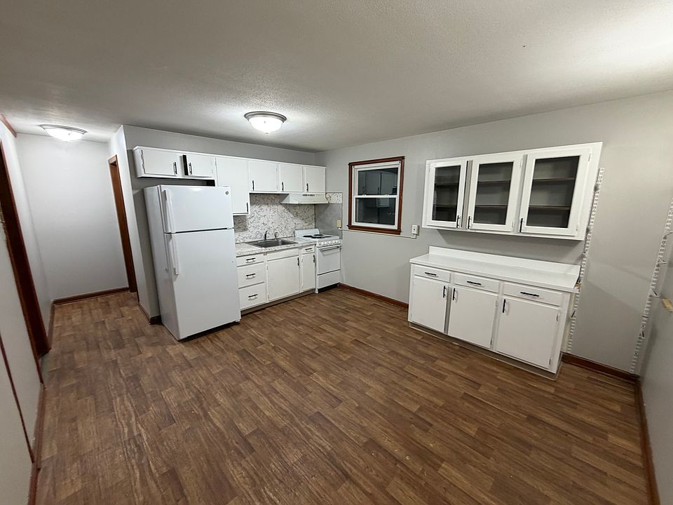 1st image of 58 Marconi Ave #3