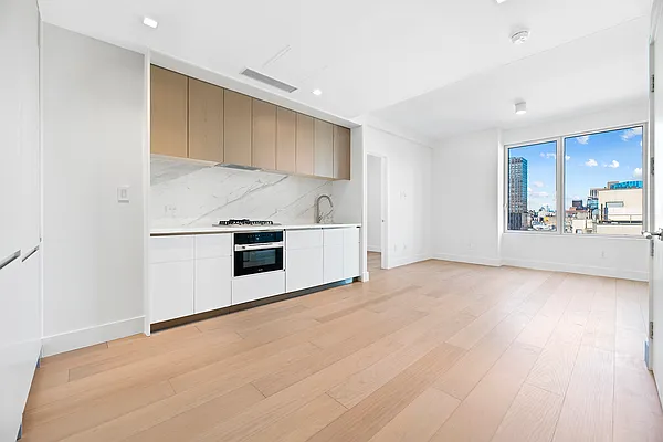 Rented by REAL New York | media 11