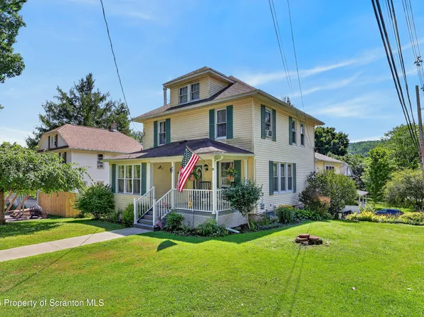 40 Oak St, Nicholson, PA 18446