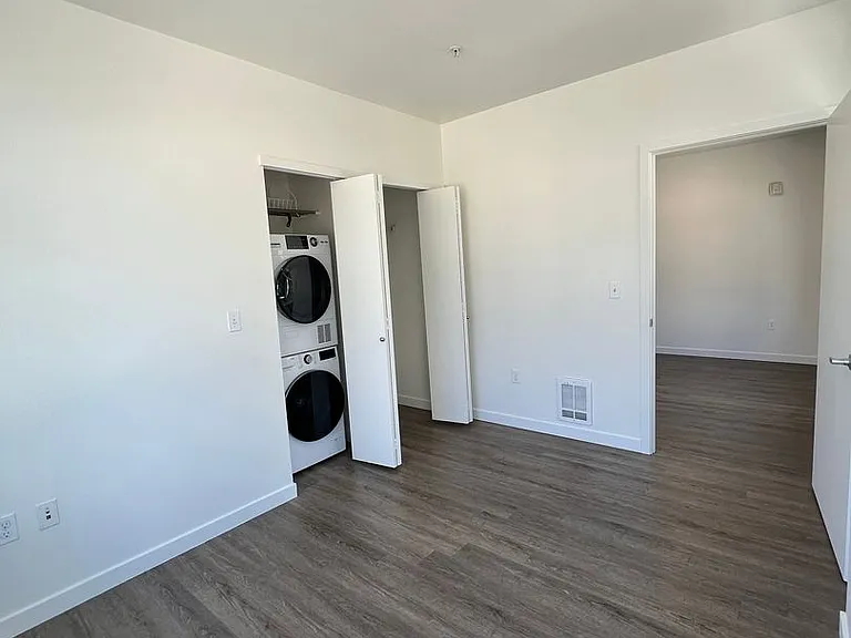 4801 Fauntleroy Apartments — Photo 45