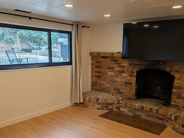 2365 E Campus Dr — Photo 4